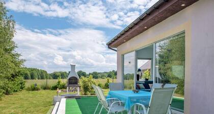 Luxurious Holiday Home With Swimming Pool