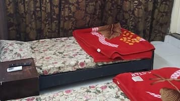 Deluxe Double Room, City View | Soundproofing, free WiFi