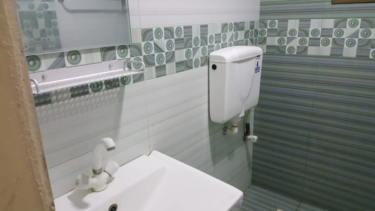 Deluxe Double Room, City View | Bathroom