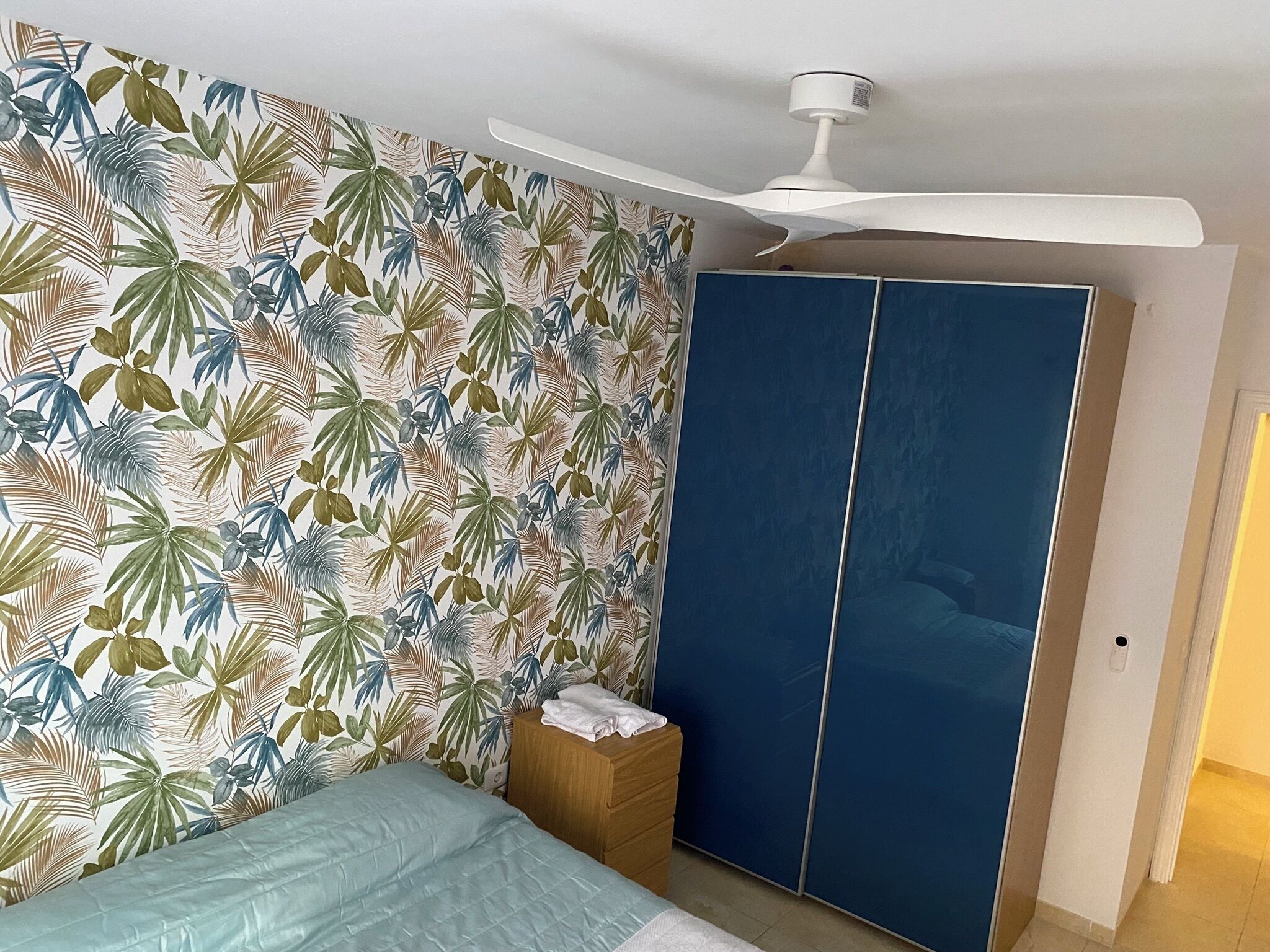 2 chambres, fer et planche à repasser, Wi-Fi, draps fournis