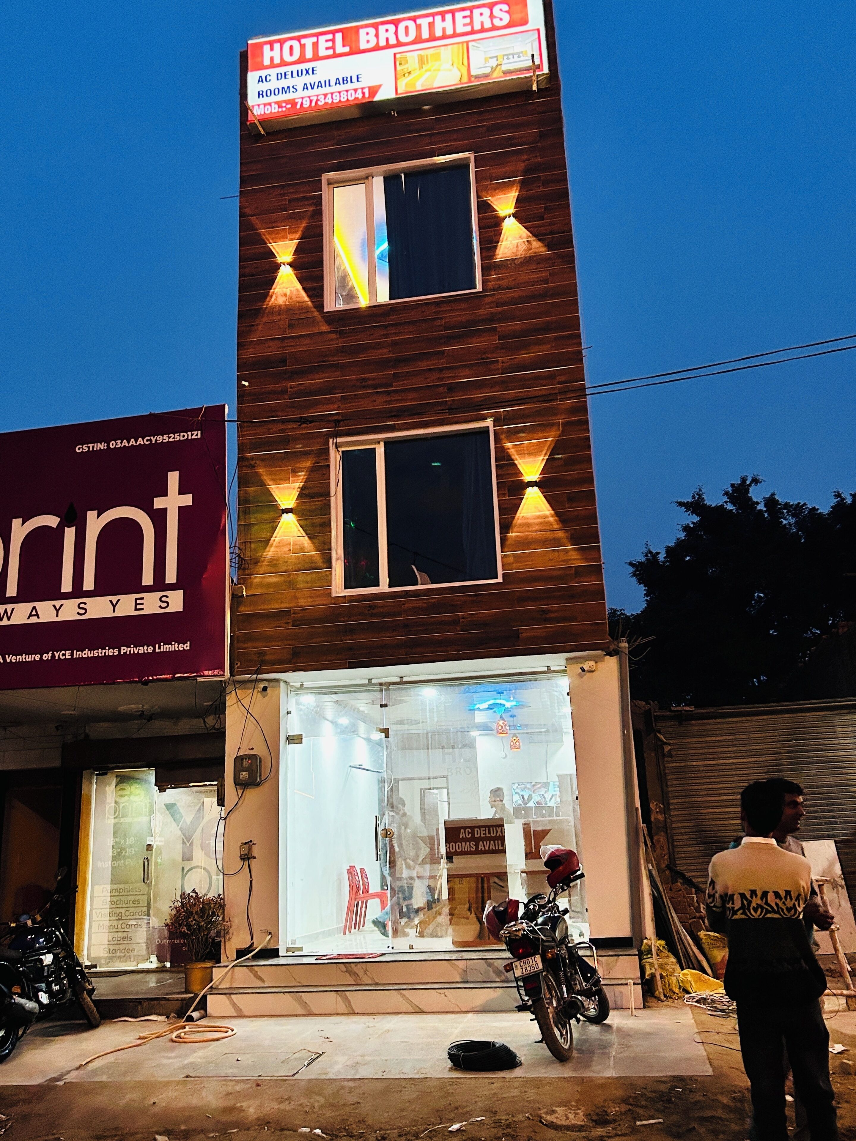 Fachada de la propiedad