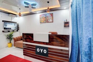 Reception - Hotel Brothers  (Dera Bassi)