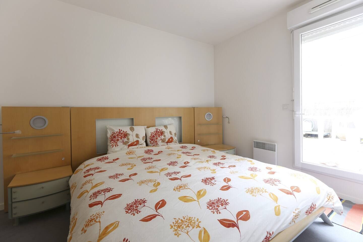 3 chambres, fer et planche à repasser, Wi-Fi, draps fournis