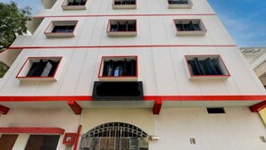 House | Exterior detail - Hotel O RTO Office Bareilly (Bareilly)