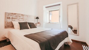 Unclassified image, 4 of 14, button - Lisbon Stay Near Palace (Lisbon)