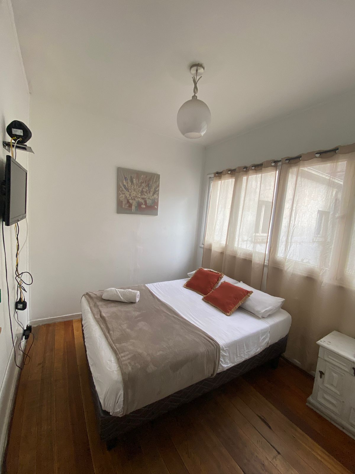 Wifi gratis y ropa de cama 