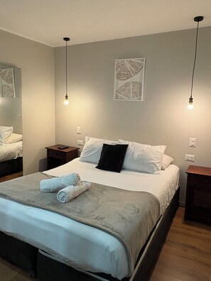 Classic-Doppelzimmer, Blick auf den Innenhof | Kostenloses WLAN