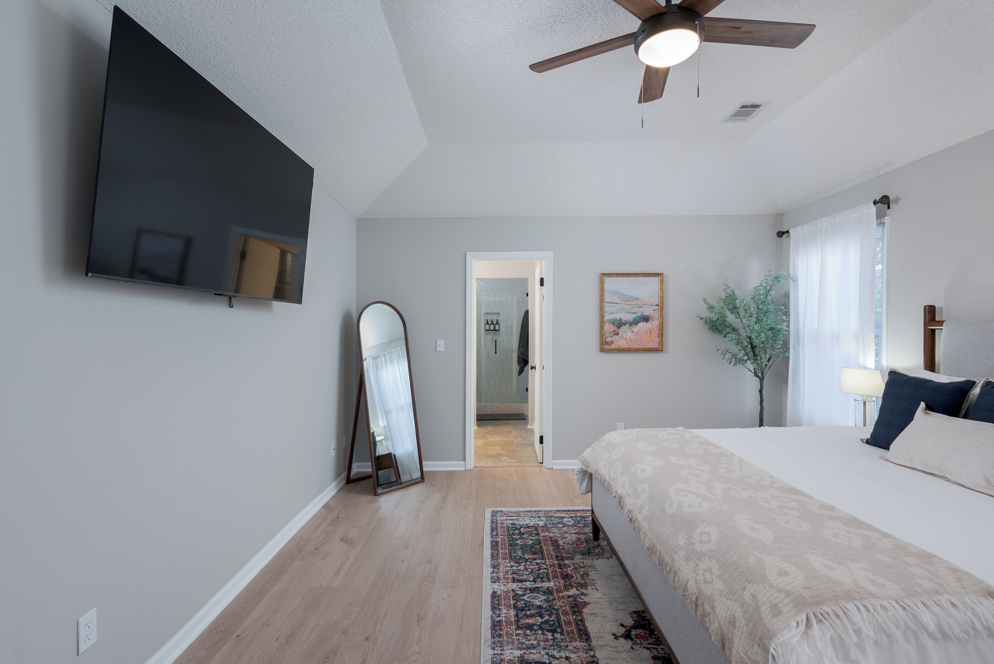 3 Schlafzimmer, Schreibtisch, Bügeleisen/Bügelbrett, kostenloses WLAN