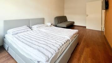 2 Schlafzimmer, Bügeleisen/Bügelbrett, WLAN, Bettwäsche