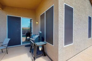 Terrace/patio - Desert Oasis - Heated Pool Retreat  (Cave Creek)