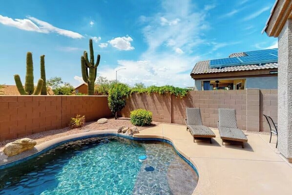Outdoor pool - Desert Oasis - Heated Pool Retreat (Cave Creek)