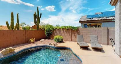 Desert Oasis - Heated Pool Retreat