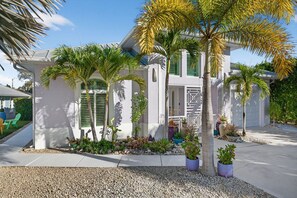 Exterior - Bright Bonita Springs Pool Home Near Gulf Beaches (Bonita Springs)