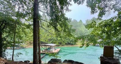 Rustic Retreat - Scenic 4‑BR with Lake Views, Decks, Private Dock, Kayaks