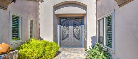 House, 4 Bedrooms, Patio | Exterior detail