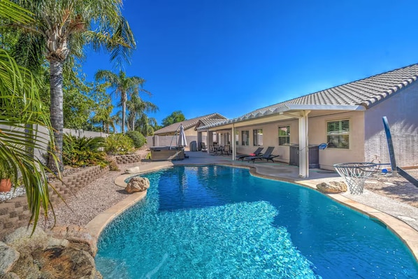 House, 4 Bedrooms, Patio | Pool | Outdoor pool - Heated pool Hot tub pool table (Mesa)