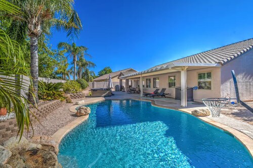 Heated pool Hot tub pool table