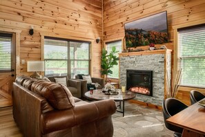 Interior - Free Dollywood Tix•Heated Pool•GameRoom•Modern (Sevier)