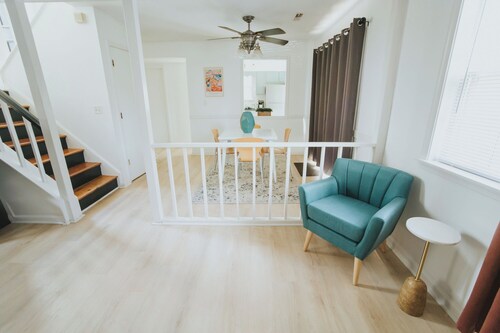 7 Mins to UVA Grounds, Peaceful 3BR House