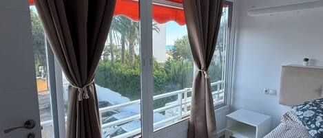 2 chambres, lit parapluie, Wi-Fi gratuit, draps fournis