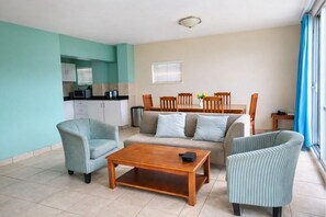 TV - The Oceanic Paradise 2 BDR (Durban)