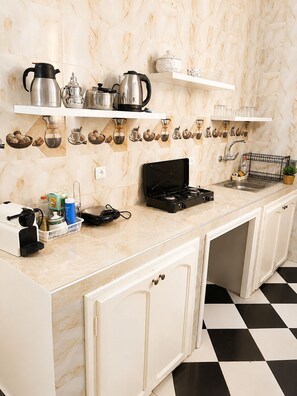 Private kitchen - Large Studio Fiber optics IPTV (Marrakech)