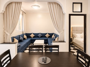 Living area - Large Studio Fiber optics IPTV (Marrakech)