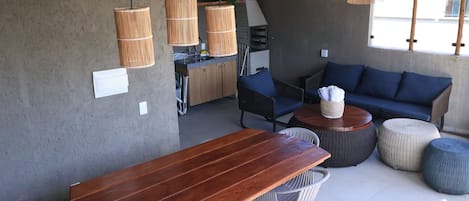 Villa | Outdoor dining