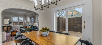 Remodeled Luxury 3BR - Walk to Cedarburg Downtown