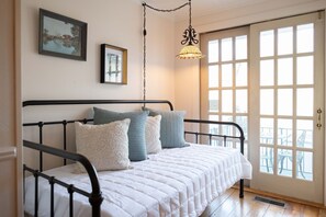 开间, 阳台 | 熨斗/熨板、免费 WiFi