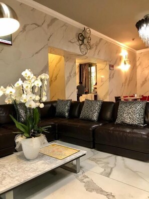 Living area - hotel bolzano  (Milano)