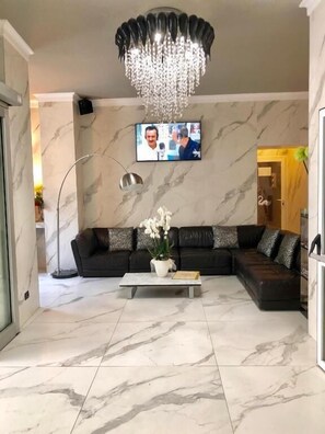 Living area - hotel bolzano  (Milano)