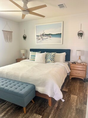 2 bedrooms, WiFi, bed sheets - Charming Seascape Casita, Kayaks and Bikes. Saint James City (Saint James City)
