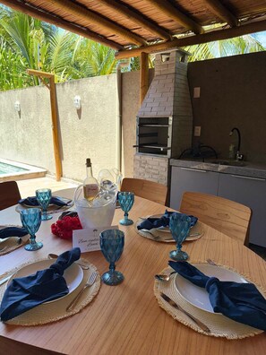 Vila | Tempat makan outdoor