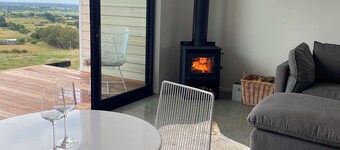 Cosy Cabin on the Hilltop in Cust