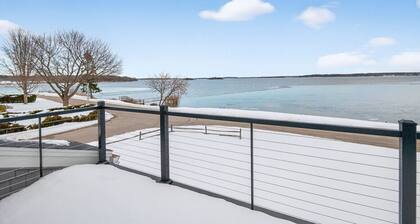 Modern Waterfront Apt with Bay Views