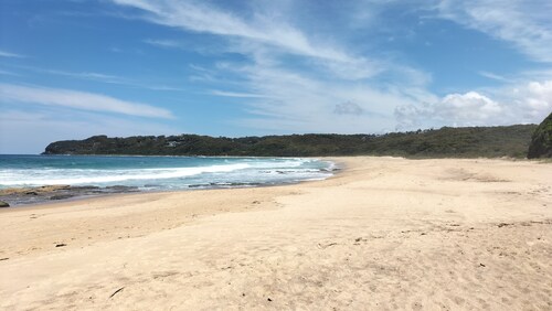 Room-5 Mins to Lake Macquarie, 30 to Hun