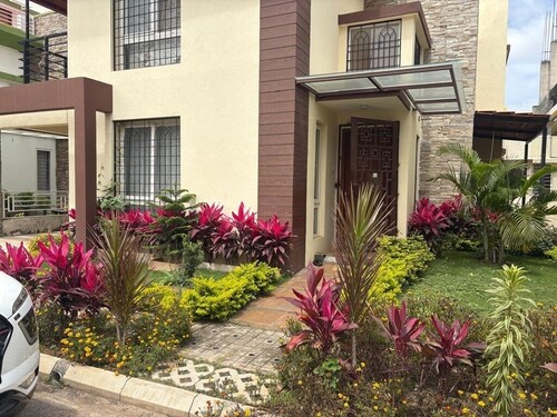 Marvelous 3-bedroom bungalow in enjoyable Bengaluru neighborhood