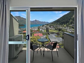 Interior - Heritage Heights | Newly Renovated Hideaway (Queenstown)