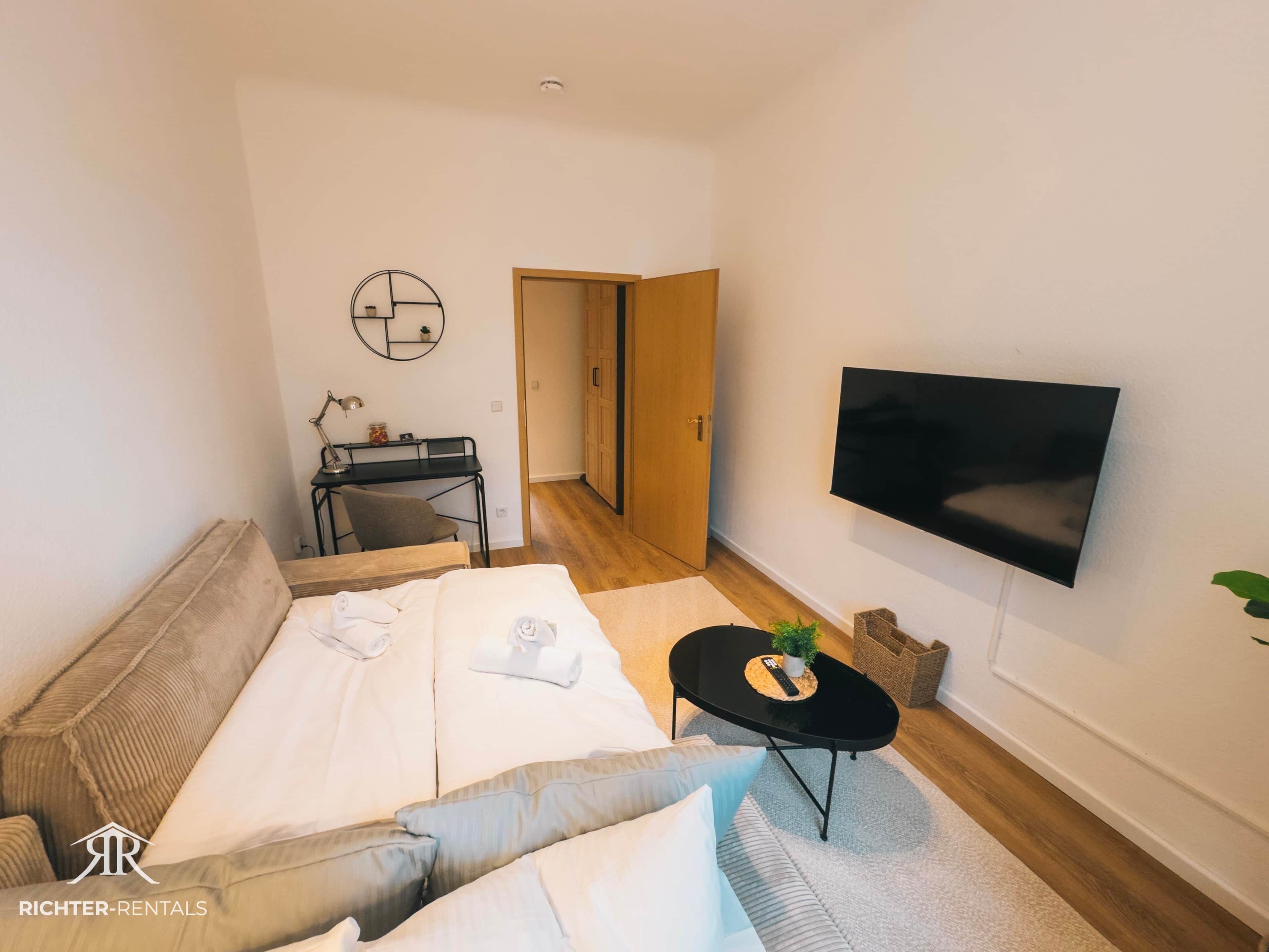 Bügeleisen/Bügelbrett, WLAN, Bettwäsche