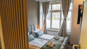 مكواة/لوح كي وواي فاي وملاءات أسرّة