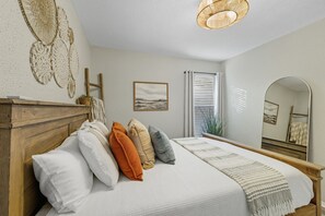 3 habitaciones, tabla de planchar con plancha, cuna de viaje y wifi 