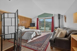 2 bedrooms, WiFi, bed sheets - Inviting 2-bedroom condo 1 mi. from Stratton Access Road with
 Stratton View (Winhall)