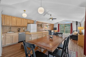 Interior - Inviting 2-bedroom condo 1 mi. from Stratton Access Road with
 Stratton View (Winhall)