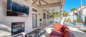 Corparate executive and Luxury family 4-bedroom house in lovely Henderson