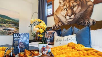 Bureau, fer et planche à repasser, lit parapluie, Wi-Fi gratuit