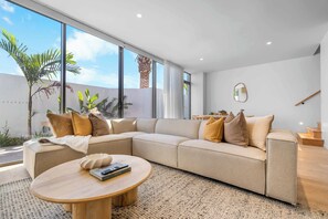 TV, offices - The Capri | Luxury 3BR Townhouse, Surfers Paradise (Surfers Paradise)