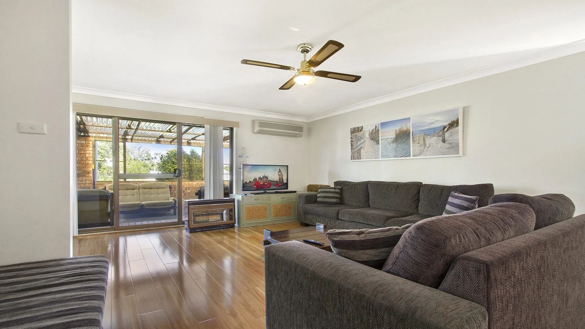 TV, fireplace, ping pong