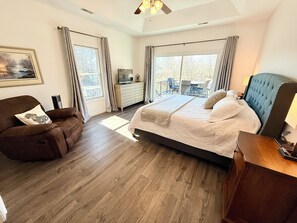 6 habitaciones, escritorio y tabla de planchar con plancha 