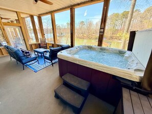 Tina de hidromasaje interior